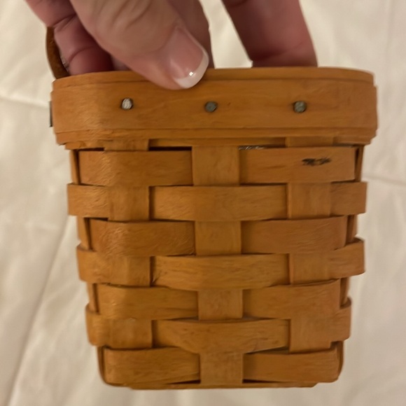 Longaberger chives booking basket with protector & booklet - Picture 6 of 9